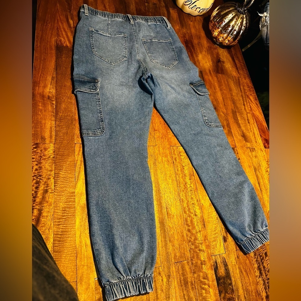 Cargo Jeans So-Goods For Life-9/29W High Rise Cargo Jogger! Size 9/29W!